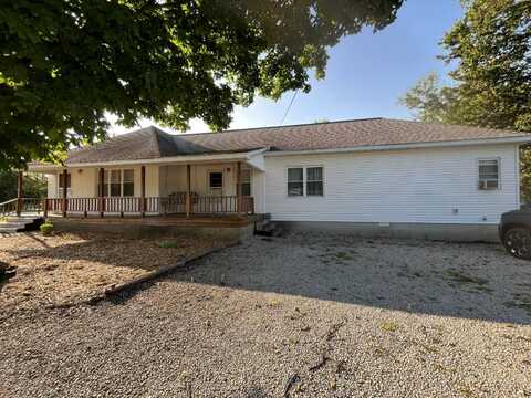 400 Dover St, Hutsonville, IL 62433