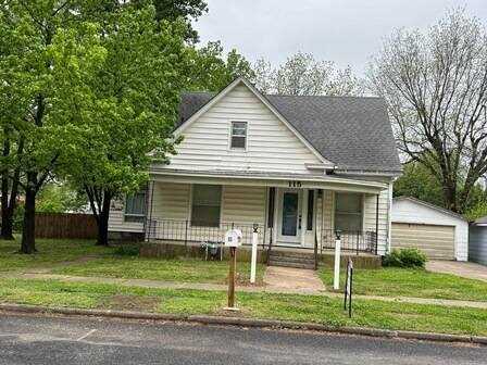 115 N 13th, Fredonia, KS 66736