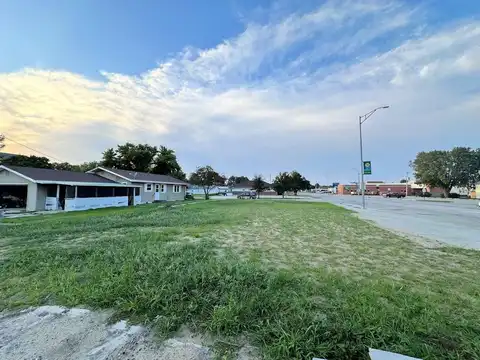 203 S Lucas Street, Pierce, NE 68767