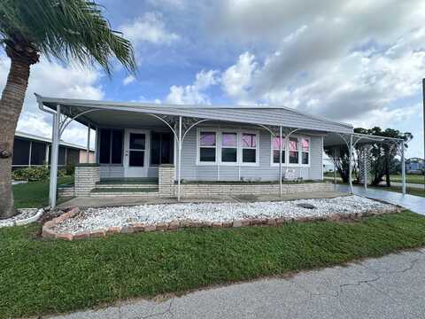 911 Strongbox Lane, Fort Myers, FL 33917