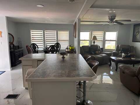 911 Strongbox Lane, Fort Myers, FL 33917