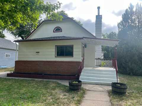 125 N Pine St, Gordon, NE 69343