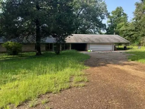 160 Sandra St, Natchitoches, LA 71457