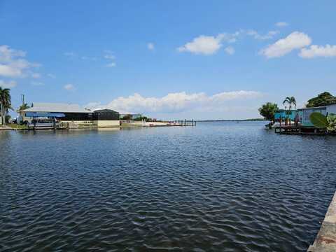 4500 Pine Island Rd, Matlacha, FL 33993