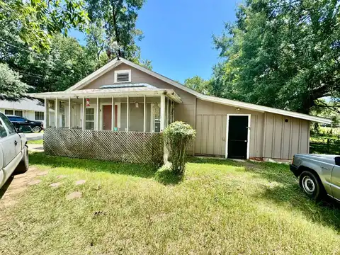 182 E Cedar Street, Jackson, AL 36545