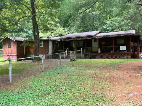 221 Toneys Fork Rd., Peytona, WV 25154