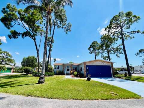 10855 Moss Creek Ct., North Fort Myers, FL 33903