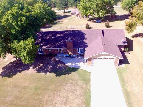 2613 Rollinjg Freen Drive, Independence, KS 67301