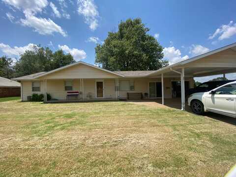 901 Logan Street, Alva, OK 73717