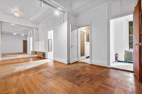 470 West End Ave, New York, NY 10024