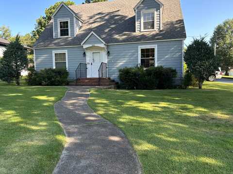 869 W. Main, Piggott, AR 72454