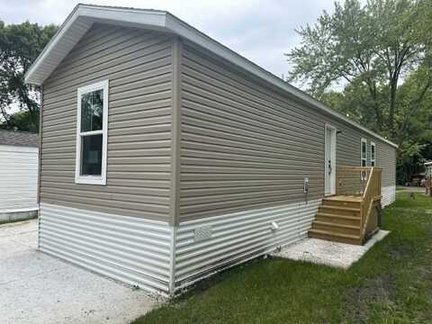 121 jaybee, Mankato, MN 56001