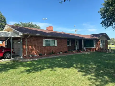 732 S. Peach, Newkirk, OK 74647