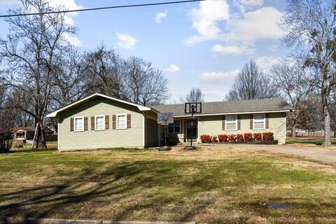 513 E Kirk St, Hugo, OK 74743