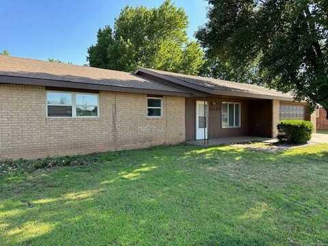 618 E 9th, Cherokee, OK 73728