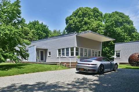 24 Rocky Point Road, Shelter Island, NY 11964