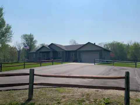 210 Track Avenue, Milbank, SD 57252