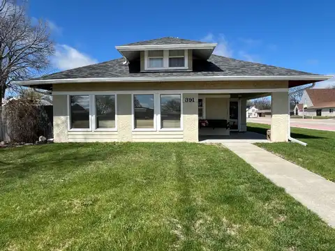 391 N. Oak, Ainsworth, NE 69210