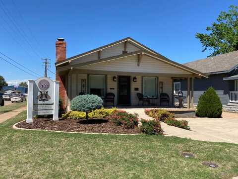 630 Center, Alva, OK 73717