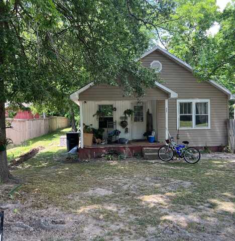 437 W. Kay St., Piggott, AR 72454