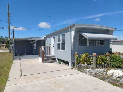 12 Center Rd, Palmetto, FL 34221