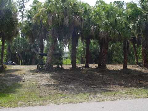 2072 Barksdale, PORT CHARLOTTE, FL 33948