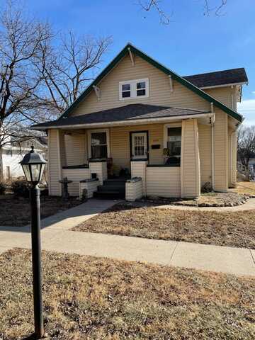 1005 Laramie, Marysville, KS 66508