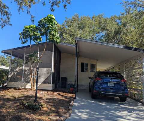 302 Choo Choo Ln, Valrico, FL 33594