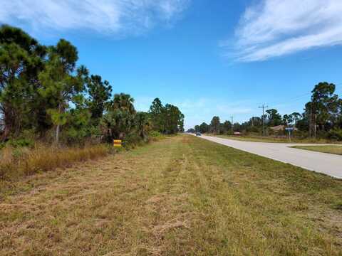 540 Columbus Blvd, Lehigh Acres, FL 33974