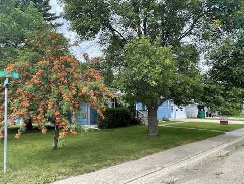 701 6th Street, Rolla, ND 58367