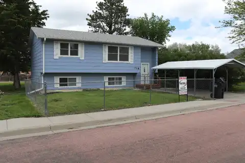 718 West 6th Street, Winner, SD 57580