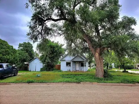 901 hummingbird, Bogue, KS 67625