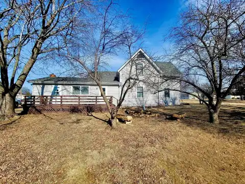 1103 Locust St., Cawker City, KS 67430