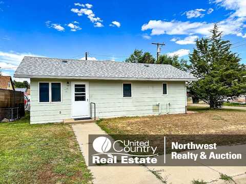 20 S 7th St W, Malta, MT 59538