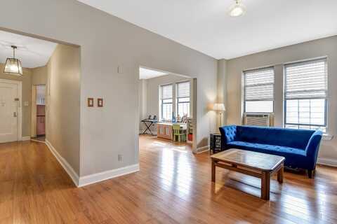 7401 4th Ave, Brooklyn, NY 11209