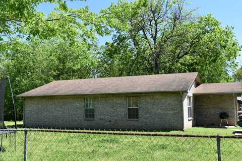 708  W Sterret Street, Hugo, OK 74743