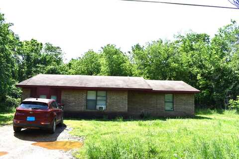 708 South J Street, Hugo, OK 74743