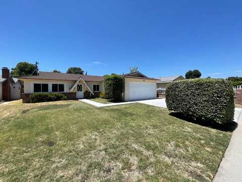 8809 Valjean Ave, North Hills, CA 91343