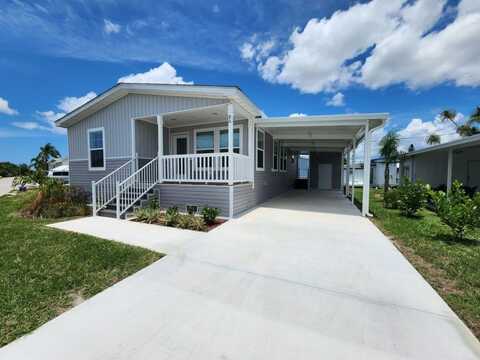 86 Rhine Dr, North Fort Myers, FL 33903