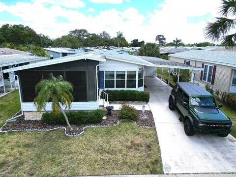 9715 Asbury Dr, Parrish, FL 34219