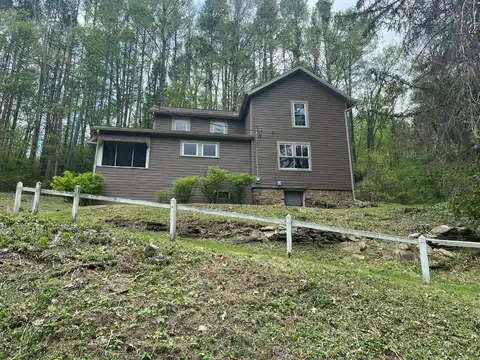 1003 Gaston Road, Rossiter, PA 15772