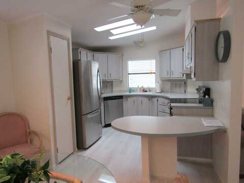 60 Vinales Court, Fort Myers, FL 33908