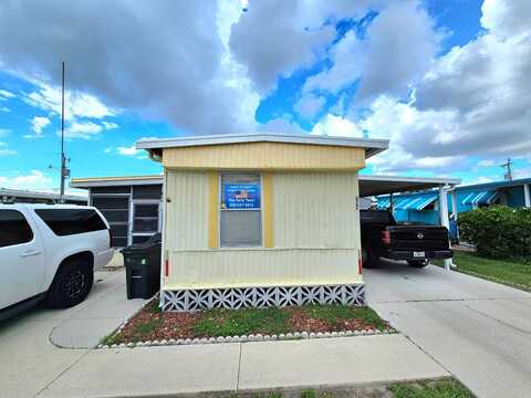 244 Hobnail, North Fort Myers, FL 33903