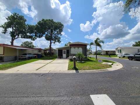 9008 Nautilus Cir, Tampa, FL 33635