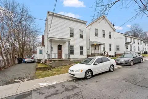 10 Willis St, Troy, NY 12180