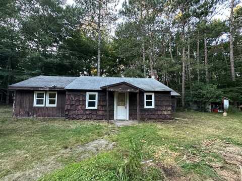 95 Garner Rd, Averill Park, NY 12018