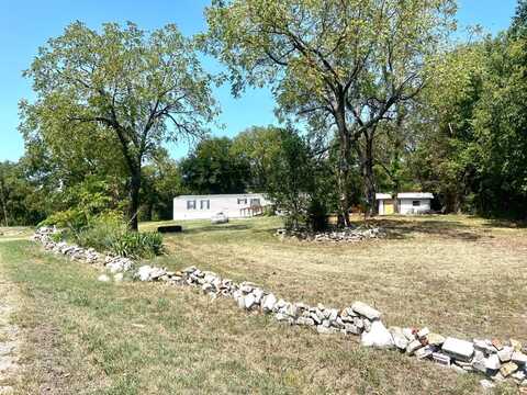 1471 E 515th Rd, Brighton, MO 65617