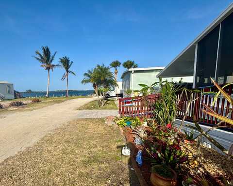 200 S BANANA RIVER DRIVE, MERRITT ISLAND, FL 32952