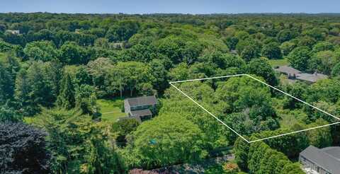 96 Woods Lane, East Hampton, NY 11937