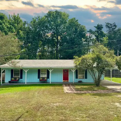 133 Henry Street, Marksville, LA 71351